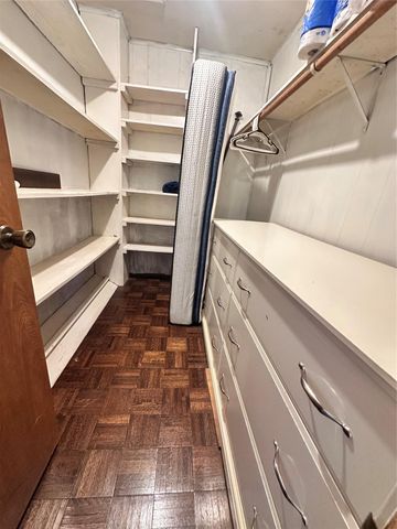 119 Crows Nest Road, Freeport, TX 77541