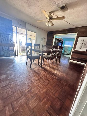 119 Crows Nest Road, Freeport, TX 77541