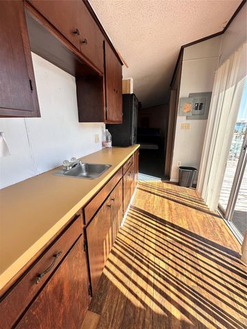 119 Crows Nest Road, Freeport, TX 77541