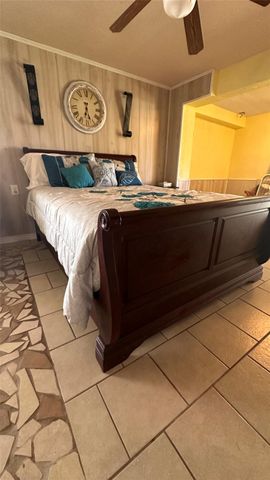 119 Crows Nest Road, Freeport, TX 77541