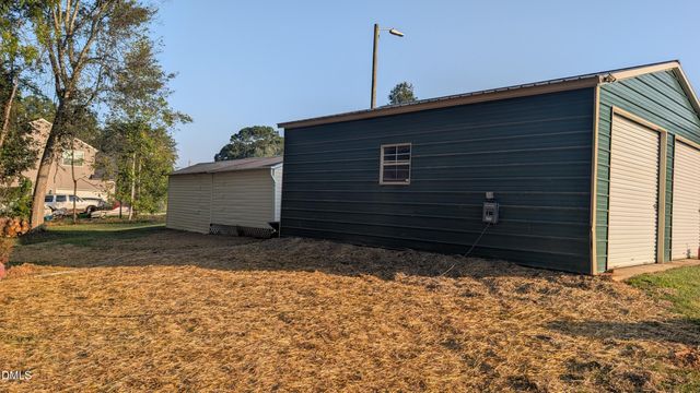 5235 Salem Woods Drive, Graham, NC 27253