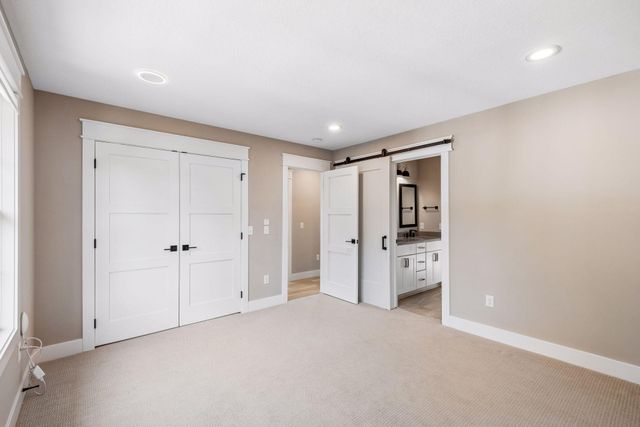 540 Holly Avenue, Saint Paul, MN 55102