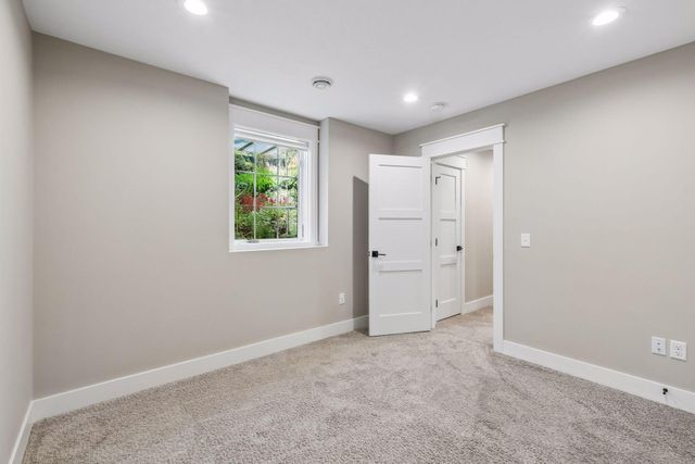 540 Holly Avenue, Saint Paul, MN 55102