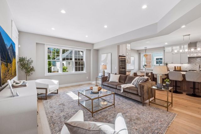 540 Holly Avenue, Saint Paul, MN 55102