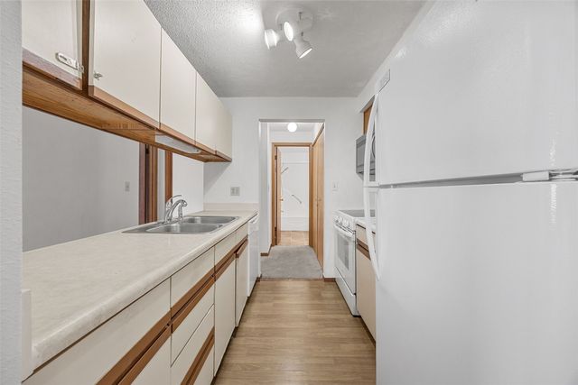 814 Benton Drive 34, Iowa City, IA 52246