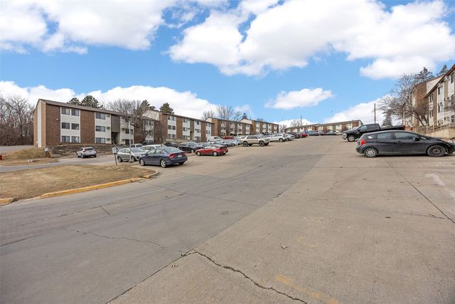 814 Benton Drive 34, Iowa City, IA 52246