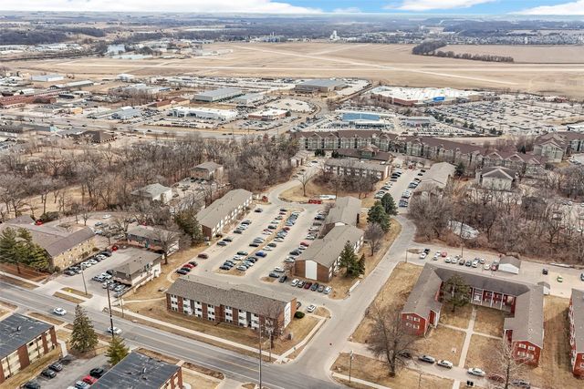 814 Benton Drive 34, Iowa City, IA 52246