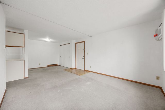 814 Benton Drive 34, Iowa City, IA 52246