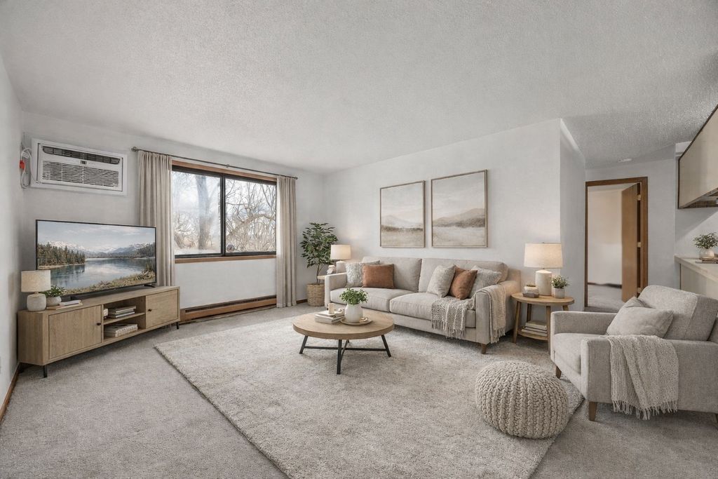 814 Benton Drive 34, Iowa City, IA 52246