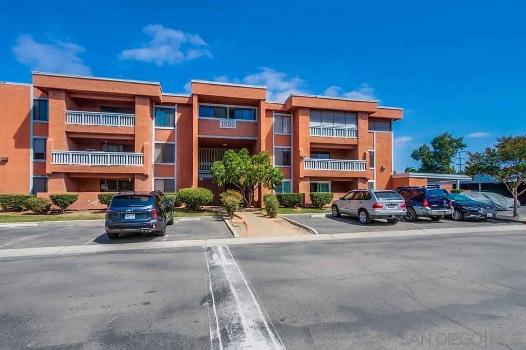 1030 E Washington Ave 120, Escondido, CA 92025