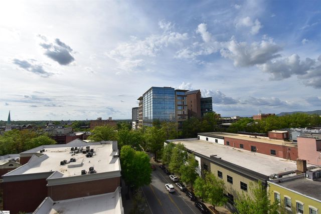 100 E Washington Street Apt 32, Greenville, SC 29601