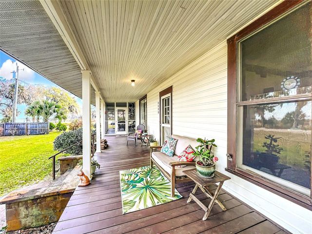 8408 LAKESHORE DRIVE, Yalaha, FL 34797