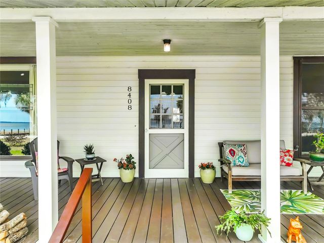 8408 LAKESHORE DRIVE, Yalaha, FL 34797