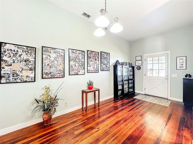 8408 LAKESHORE DRIVE, Yalaha, FL 34797