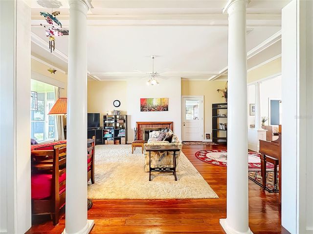 8408 LAKESHORE DRIVE, Yalaha, FL 34797