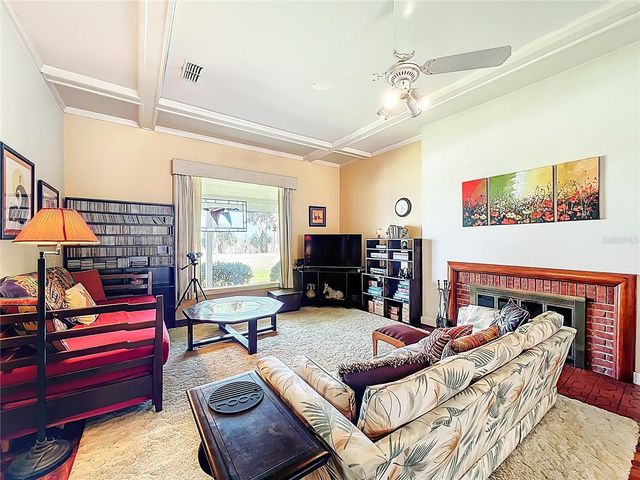 8408 LAKESHORE DRIVE, Yalaha, FL 34797