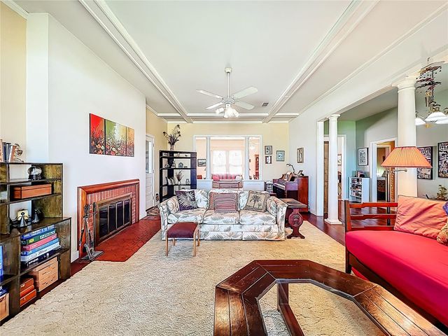 8408 LAKESHORE DRIVE, Yalaha, FL 34797