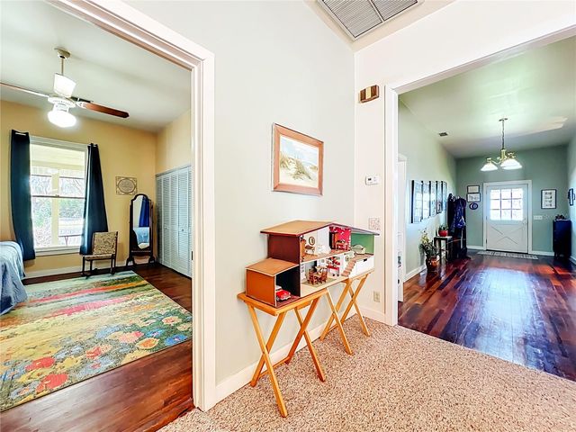 8408 LAKESHORE DRIVE, Yalaha, FL 34797