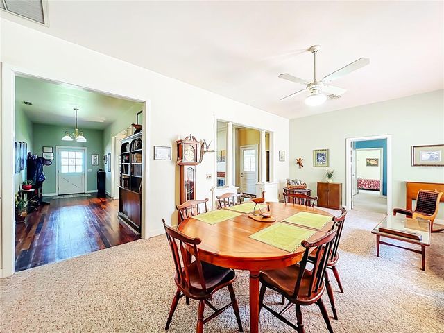 8408 LAKESHORE DRIVE, Yalaha, FL 34797