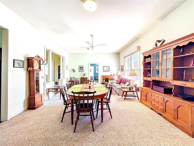 8408 LAKESHORE DRIVE, Yalaha, FL 34797