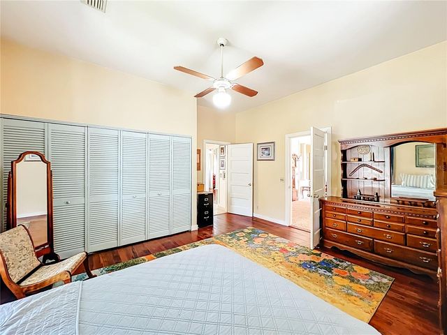 8408 LAKESHORE DRIVE, Yalaha, FL 34797