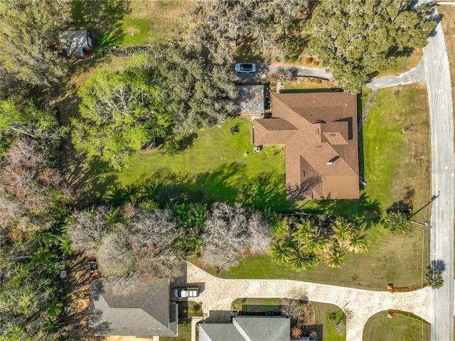 8408 LAKESHORE DRIVE, Yalaha, FL 34797