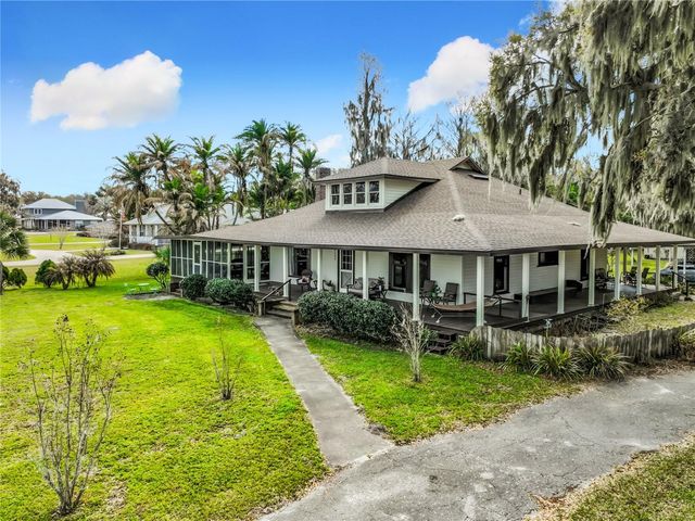 8408 LAKESHORE DRIVE, Yalaha, FL 34797