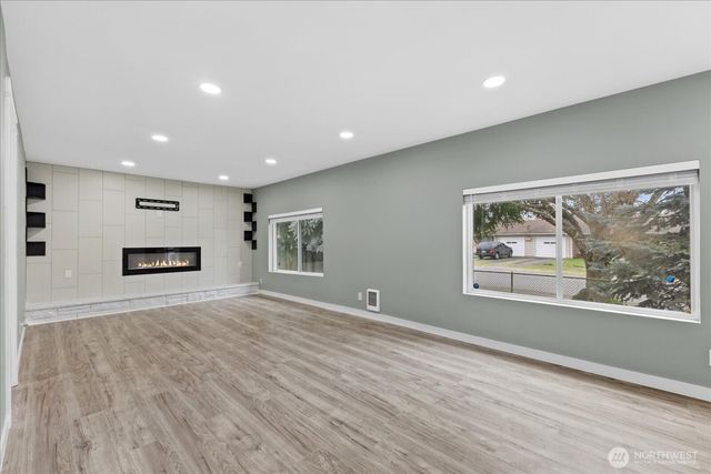 330 V Street SE, Auburn, WA 98002