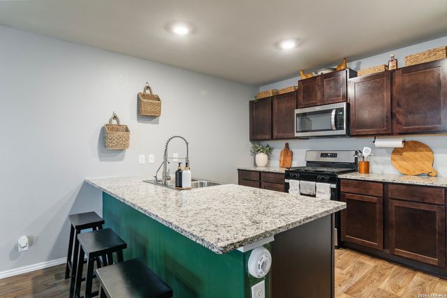 13511 Waxman Spark, San Antonio, TX 78252