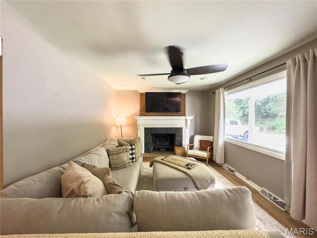 2035 Valmont Drive, Arnold, MO 63010