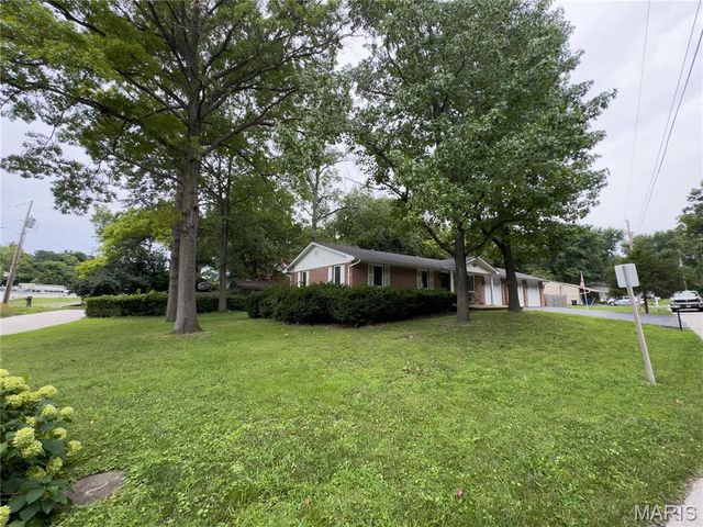 2035 Valmont Drive, Arnold, MO 63010