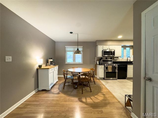 2035 Valmont Drive, Arnold, MO 63010