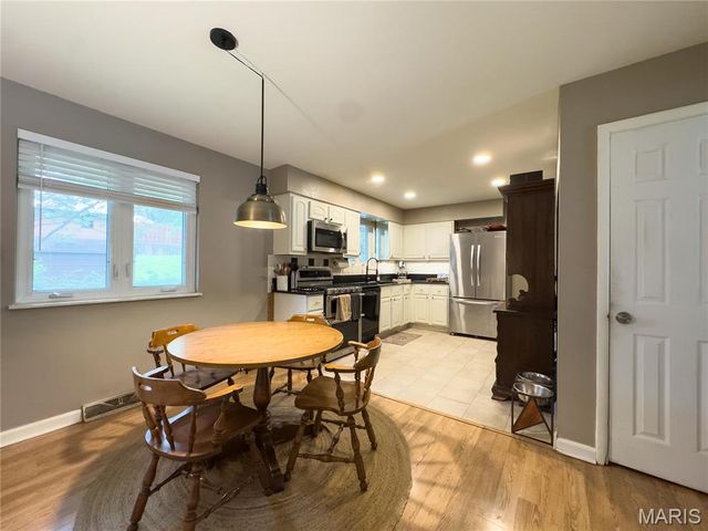 2035 Valmont Drive, Arnold, MO 63010