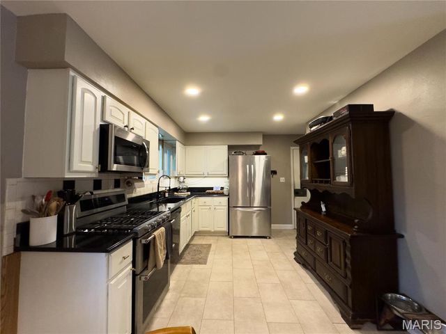 2035 Valmont Drive, Arnold, MO 63010