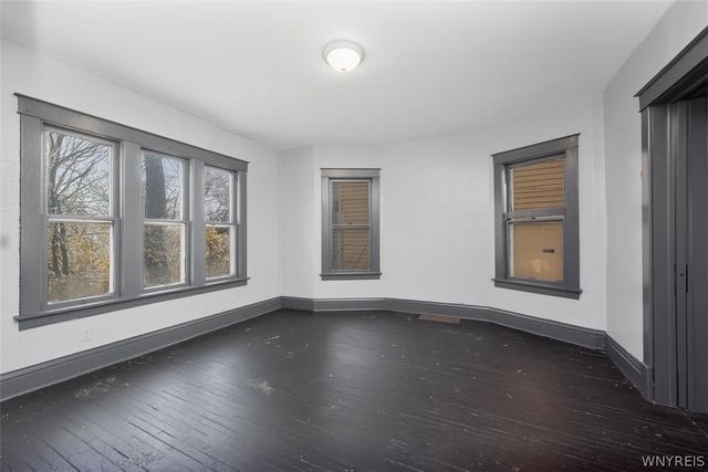 451 7th Street, Niagara Falls, NY 14301
