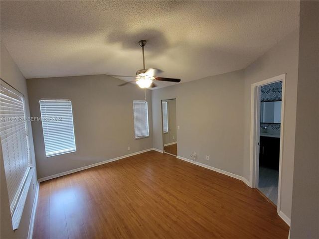 928 Falling Water Road, Weston, FL 33326