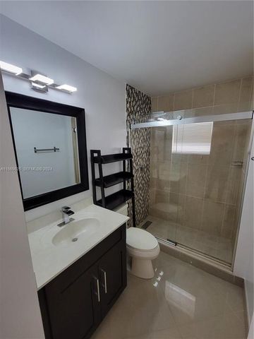 928 Falling Water Road, Weston, FL 33326