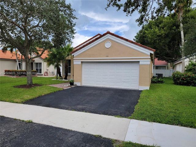 928 Falling Water Road, Weston, FL 33326