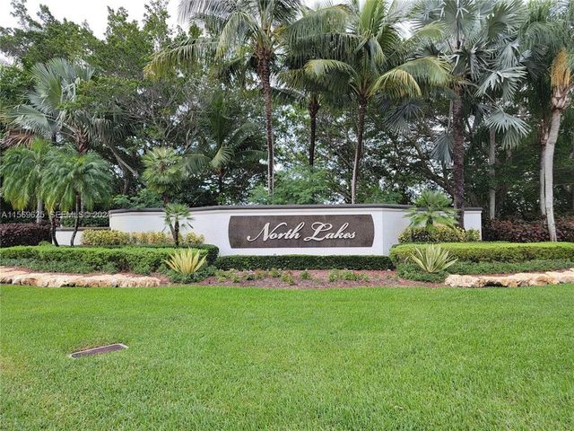928 Falling Water Road, Weston, FL 33326