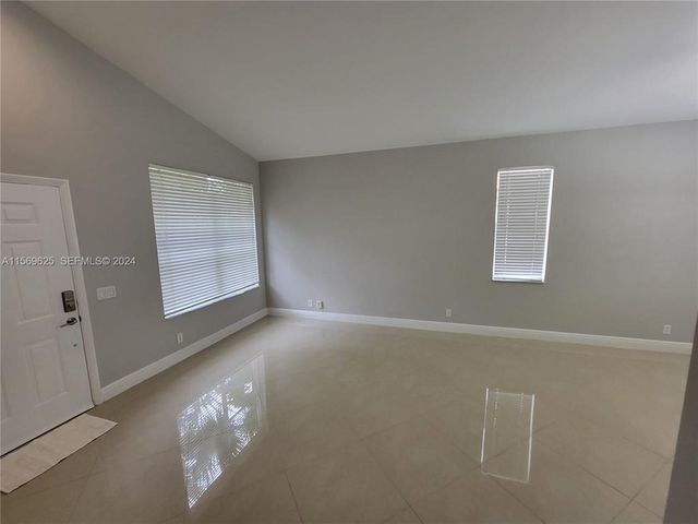 928 Falling Water Road, Weston, FL 33326