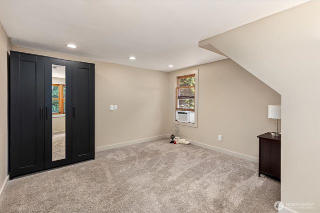 8233 NE 169th Street, Kenmore, WA 98028