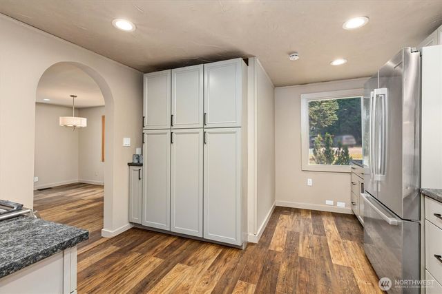 8233 NE 169th Street, Kenmore, WA 98028