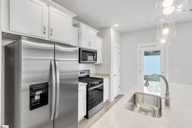 117 Cobden Court, Simpsonville, SC 29681