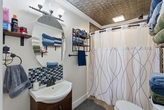 1625 E 60th Ave N, Belle Plaine, KS 67013