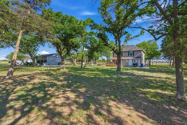 1625 E 60th Ave N, Belle Plaine, KS 67013