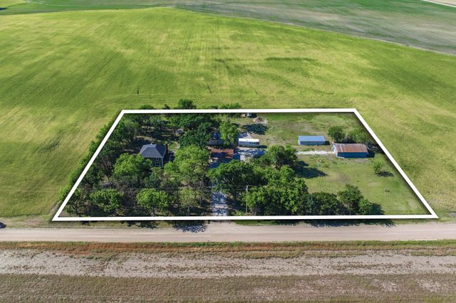 1625 E 60th Ave N, Belle Plaine, KS 67013