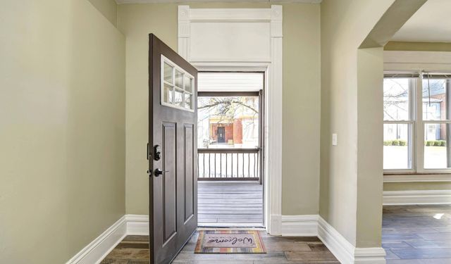 47 S Monroe Avenue, 49, Columbus, OH 43205