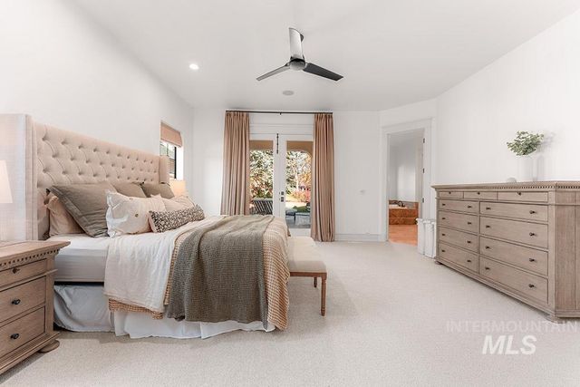 1222 S Lake Pointe Way, Eagle, ID 83616