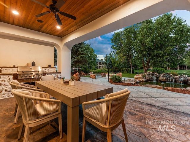 1222 S Lake Pointe Way, Eagle, ID 83616