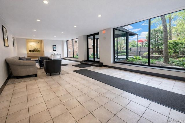 10 Franklin Avenue 2MEF, White Plains, NY 10601